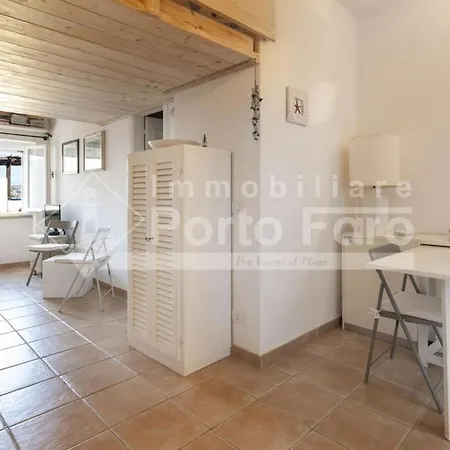 Monolocale Mansardato Sulla Di Porto Faro Apartamento Palau
