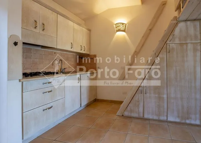 Apartamento Monolocale Mansardato Sulla Di Porto Faro